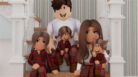 OUR FAMILY CHRISTMAS EVE ROUTINE | Bloxburg Family Roleplay - YouTube