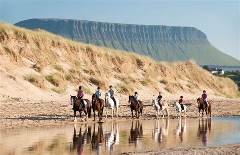 Top Horse Riding Experiences in Ireland with Discover Ireland