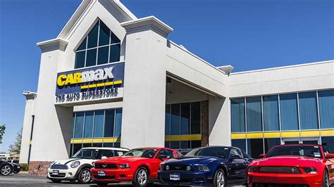 CarMax Jumps To 2-Year High, Past Buy Range, After Q2 Earnings Beat | Investor's Business Daily