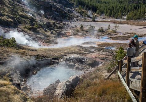 A Fascinating Look Inside Yellowstone's Mud Pots - Scenic States