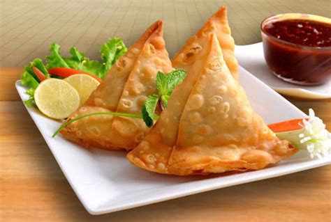 Samosa Recipe - Crunchy & Spicy | Best Indian Samosa | Being Girlish