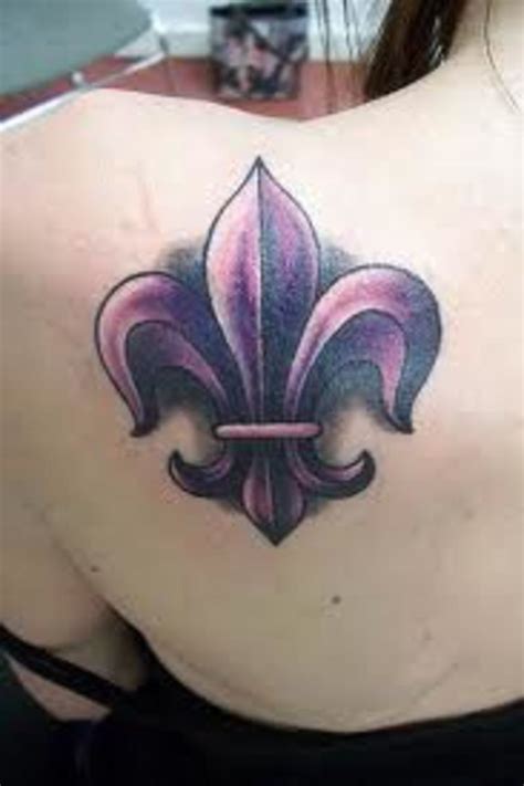 Fleur-De-Lis Tattoo Designs and Meanings (With Pictures) | TatRing