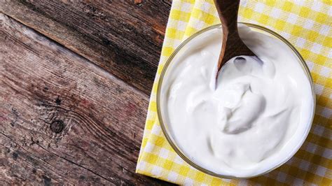 Curd Vs Yogurt : Which Is Better ? – NutritionFact.in