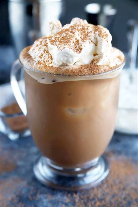 Iced Drunken Mocha Cocktail Recipe | Foodal | Recipe | Coffee recipes ...