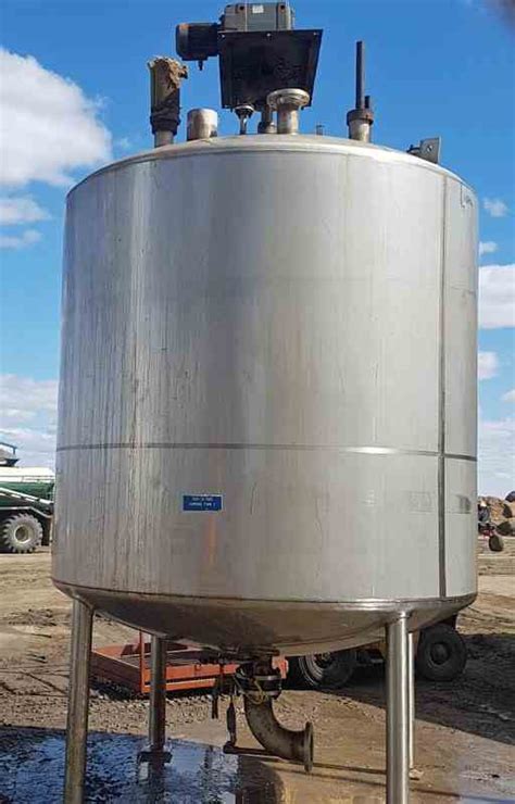 3000 Gal Mueller Stainless Steel Tank | 17289 | New Used and Surplus Equipment | Phoenix Equipment