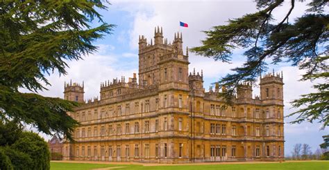 Downton Abbey Filming Locations & Highclere Castle Tour on TourMega - TourMega