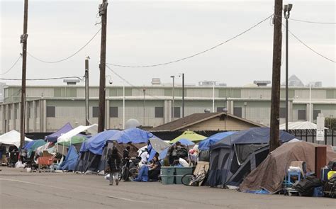 San Diego considers banning homeless encampments - Los Angeles Times