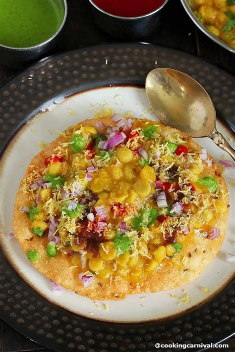 Dal Pakwan (Sindhi Breakfast Recipe) - Cooking Carnival