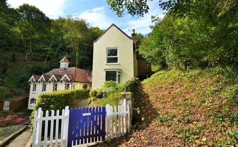 Historic 2 Bedroom Holiday Cottage in the Scenic Malvern Hills, Close to the Spa Town of Great ...