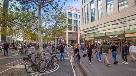 Zeil Shopping District in Frankfurt | Expedia.co.uk