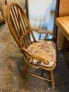 Dining Table & Chairs - Integrity Auctioneers