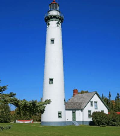 Plan a Lake Huron Lighthouse Tour in Presque Isle County