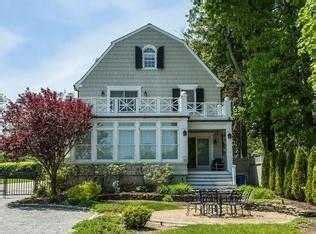 The True Haunted Story Amityville House: Address, Facts