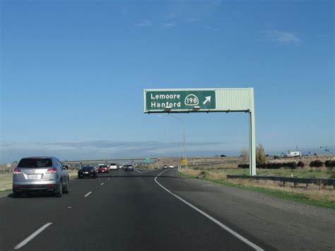 California @ AARoads - Northbound Interstate 5 in Fresno County