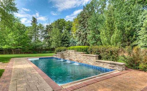 8 Spectacular Homes in the Omaha Area That Make a Splash | Swimming ...