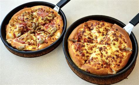 Different Types Of Crusts In Domino's- The Best Crust?