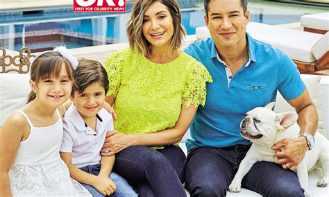 Mario Lopez Poses With Wife Courtney And Children Gia And Dominic Daily Mail Online