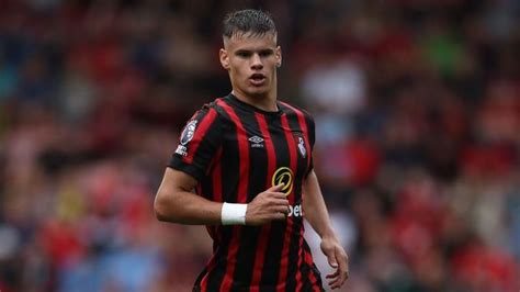 Manchester United scouting Bournemouth left-back Milos Kerkez | FootballTalk.org