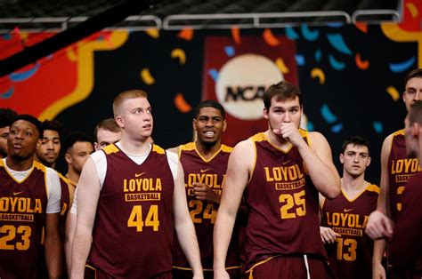 Loyola Ramblers Basketball Jersey : March Madness Rambler News Loyola ...