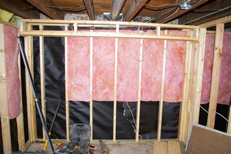 How to Install Kraft Faced Insulation - Tip and Tricks