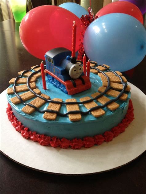 Train birthday cake, Birthday cake kids, Thomas birthday