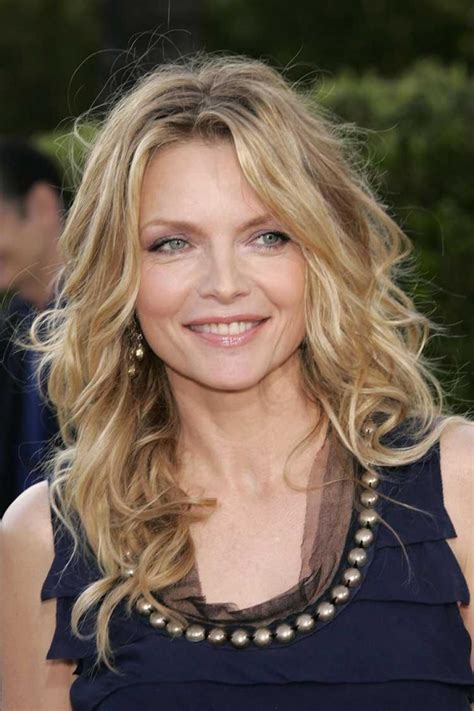 Michelle Pfeiffer | Older women hairstyles, Womens hairstyles, Long hair styles