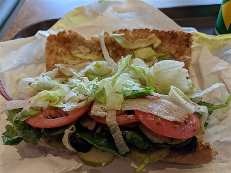 Subway's veggie delite sandwich - Vegetarian Food Finder