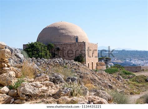 Mosque Sultan Ibrahim Inside Fortezza Rethymno Stock Photo 1134435221 | Shutterstock