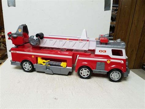 Toy Ladder Fire Truck - Trice Auctions