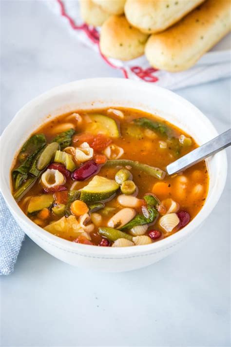 Olive Garden Minestrone Soup Pic - Food Fanatic