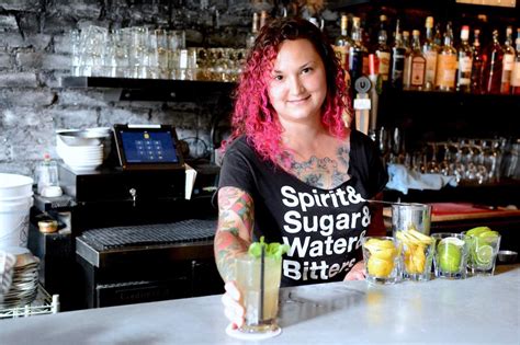 17 DC Female Bartenders You Need to Know | Female bartender, Bartender, Cocktail photography