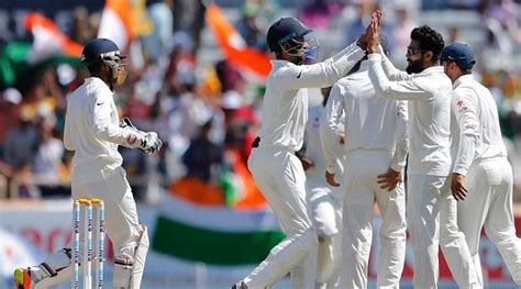 India vs Australia: Ravindra Jadeja takes a brilliant reflex catch ...