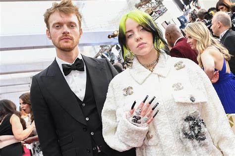 Billie Eilish and Finneas win Best Original Song at 2022 Golden Globe Awards - ZIP103FM