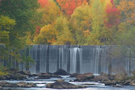 Rhode Island fall Foliage | Dam and fall colors of Blackstone Gorge ...