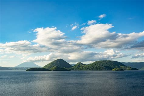 Lake Toya on an early summer day | Hokkaido, Japan | Lake | Pictures ...