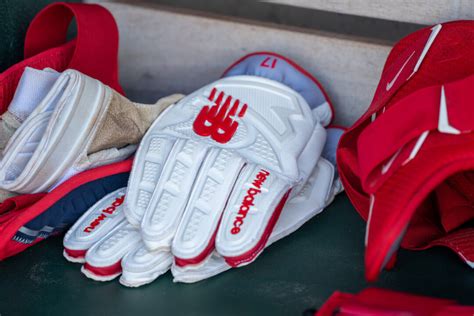 What Pros Wear: Shohei Ohtani's New Balance Baserunning Gloves - What ...