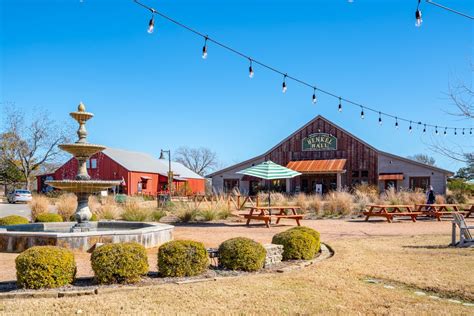 10+ Tips for Round Top, TX Shopping Trips (Antiques Fair Advice!) - Lone Star Travel Guide