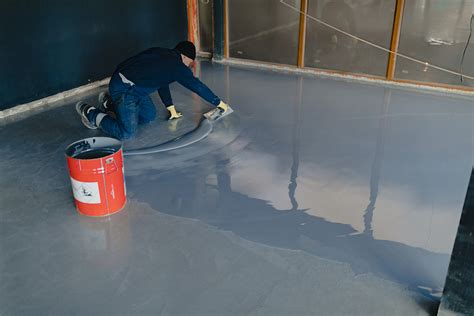 How an Epoxy Floor Coating Benefits Your Garage - Garage Innovations