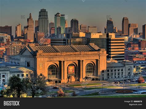 Union Station - Kansas Image & Photo (Free Trial) | Bigstock