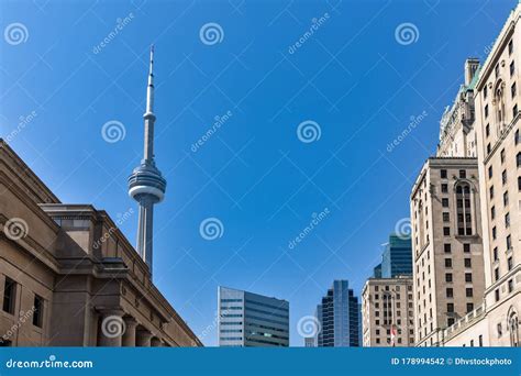 Emblematic Buildings of the Toronto Skyline, on a Sunny Day with Blue Skies. Toronto, Ontario ...