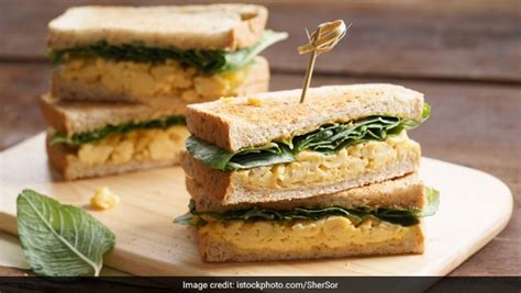 Healthy Club Sandwich Recipe by Chef Shivneet, ITC Maurya Sheraton ...