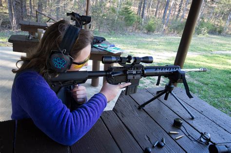 7 Long Range Shooting Tips for Rookie Rifle Owners - Lives On