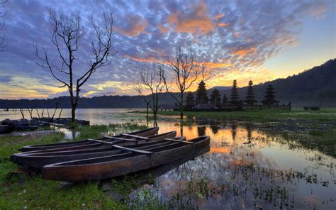 Tamblingan Lake Trekking - Lovina Bali Taxi Service