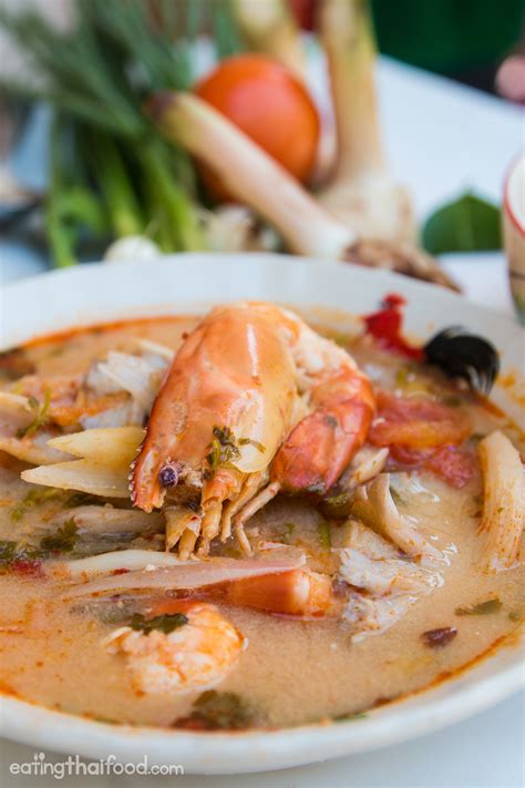 thai-tom-yum-goong-recipe-7 - Thai Street Food, Restaurants, and Recipes | Eating Thai Food