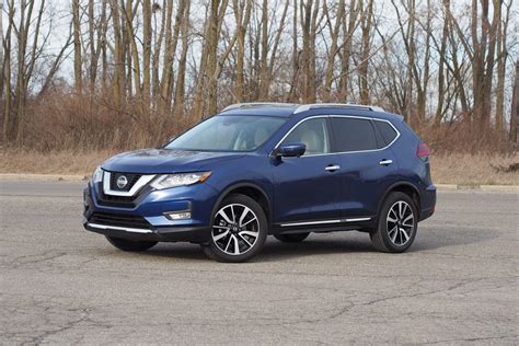 The Nissan Rogue is getting old but it's still worth considering - CNET