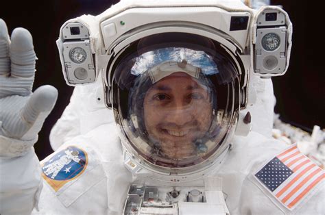 '2 Funny Astronauts': NASA vets Mike Massimino and Garrett Reisman ...