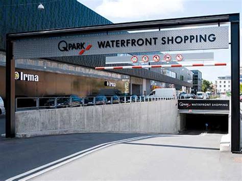 Waterfront Shopping