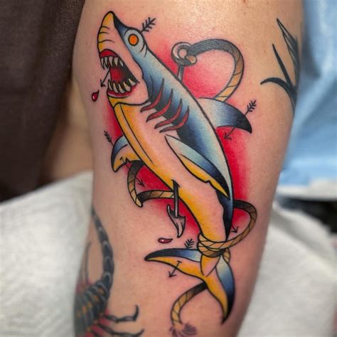 Update more than 71 shark bite tattoo - in.coedo.com.vn