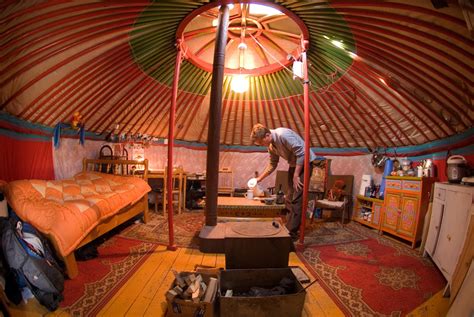 13 types of houses Volunteers call 'Home Sweet Home' | Yurt, Types of ...