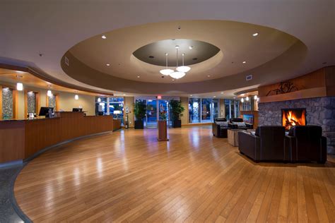 Parksville Hotels | Parksville Hotels - The Beach Club Resort